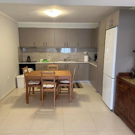 Deppys Apartment ポルト・ヘリ エクステリア 写真